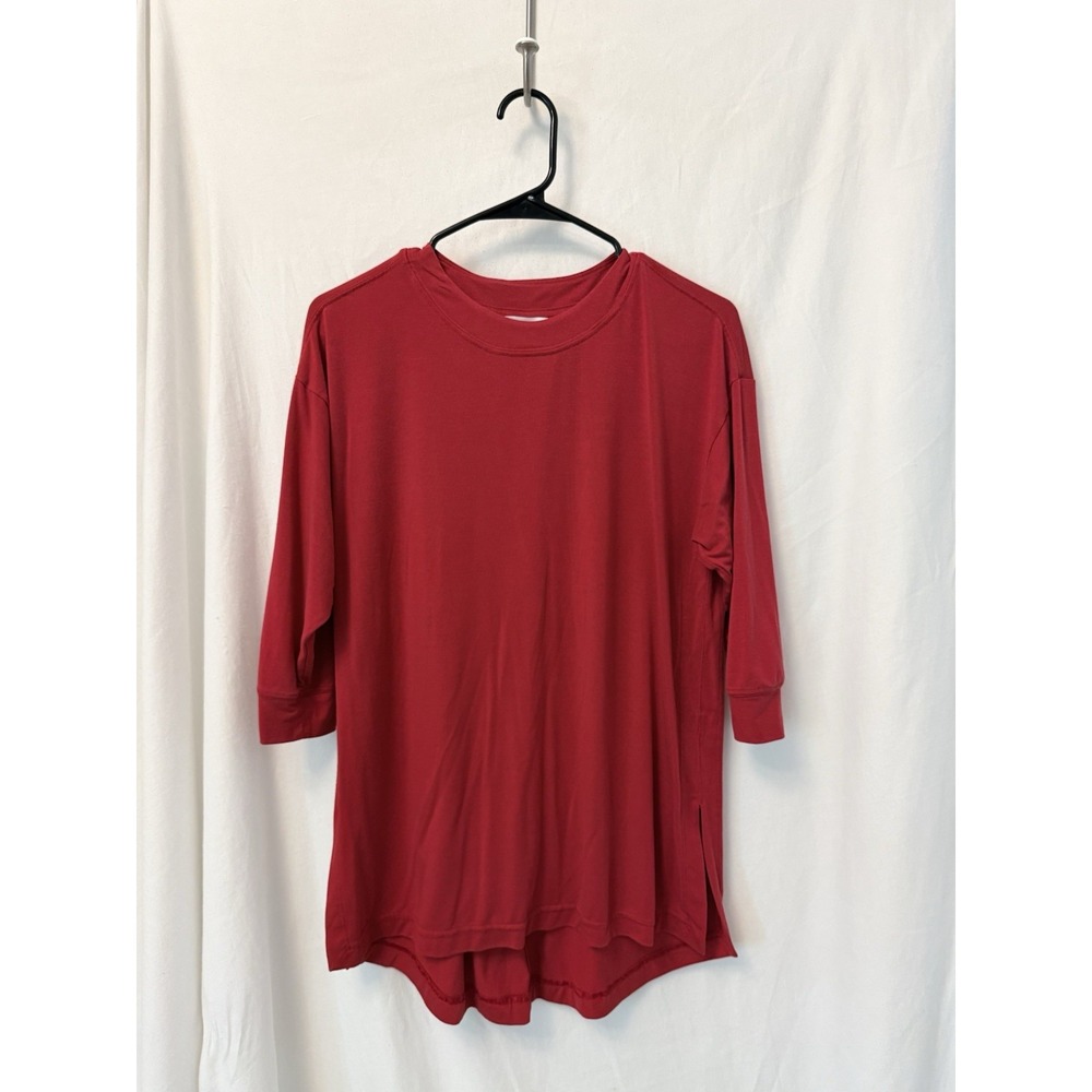 Athleta Womens XXS Red 3/4 Sleeve Tunic Top High Low Hem Side Slits Stretch
